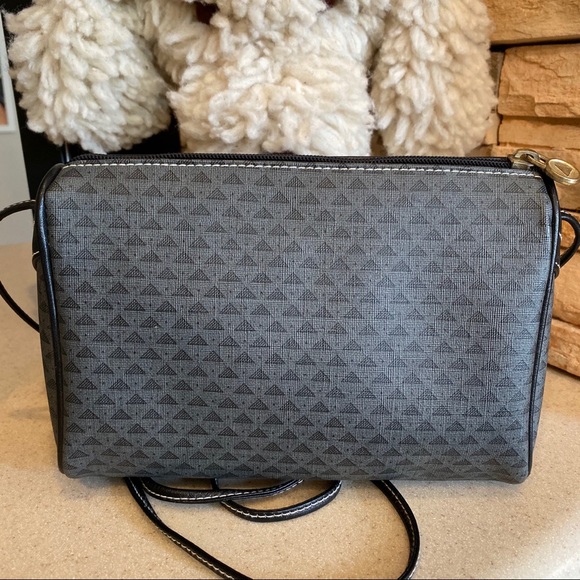 Vintage Liz Claiborne Crossbody Purse EUC - Picture 4 of 9